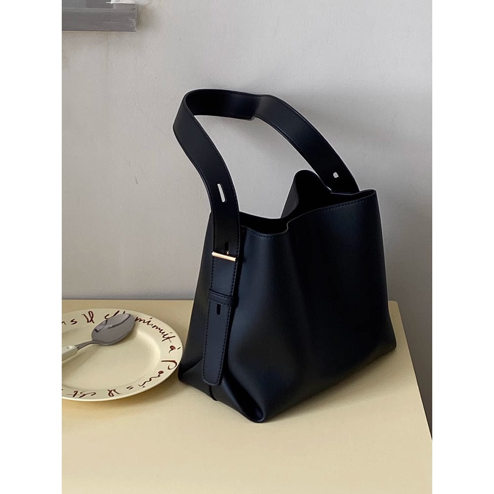 Black Leather Shoulder Tote Bag with Adjustable Strap for Women - Elisa