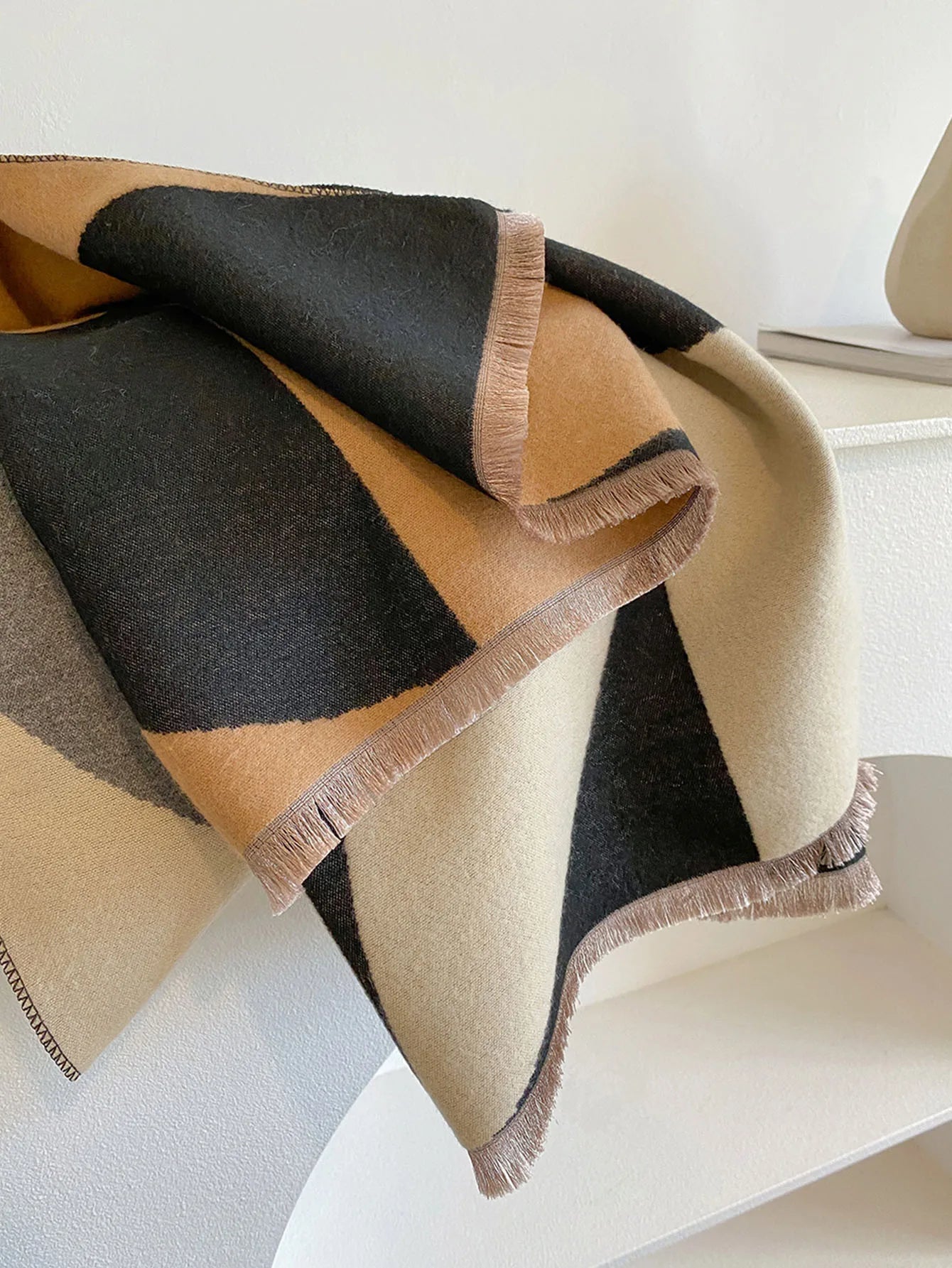 Women’s Reversible Geometric Oversized Scarf | Winter