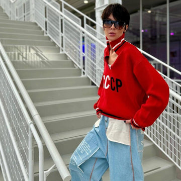 Graphic Pullover Sweater with Striped Collar for Women - Azzurra