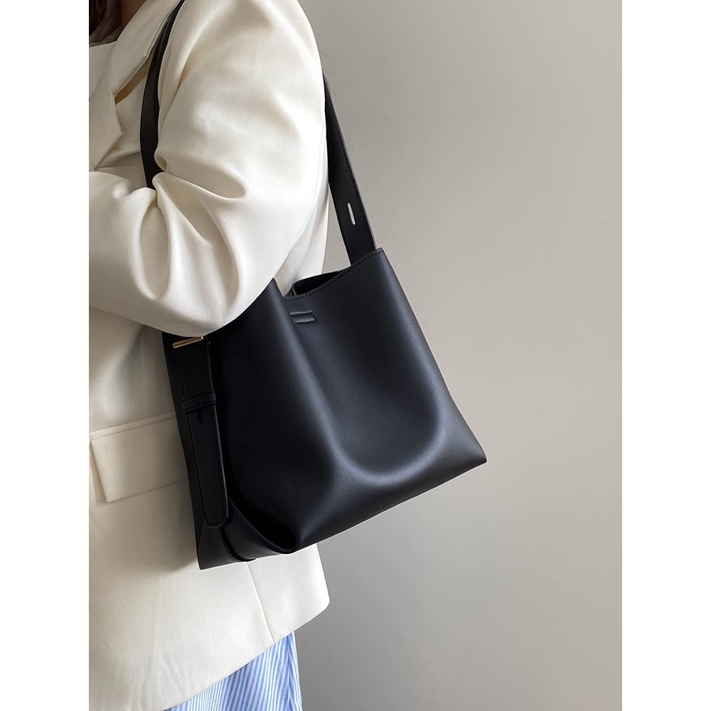 Black Leather Shoulder Tote Bag with Adjustable Strap for Women - Elisa