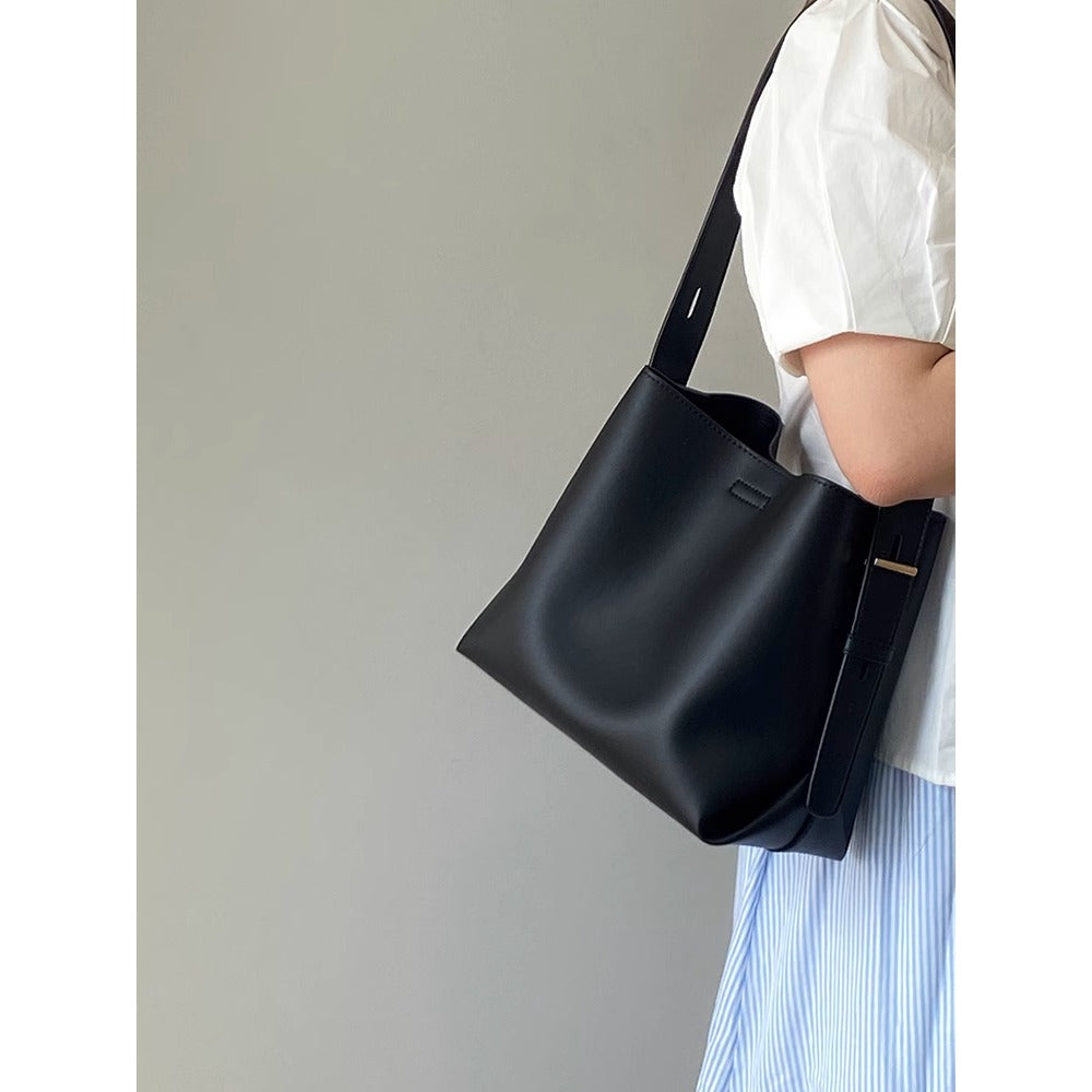 Black Leather Shoulder Tote Bag with Adjustable Strap for Women - Elisa