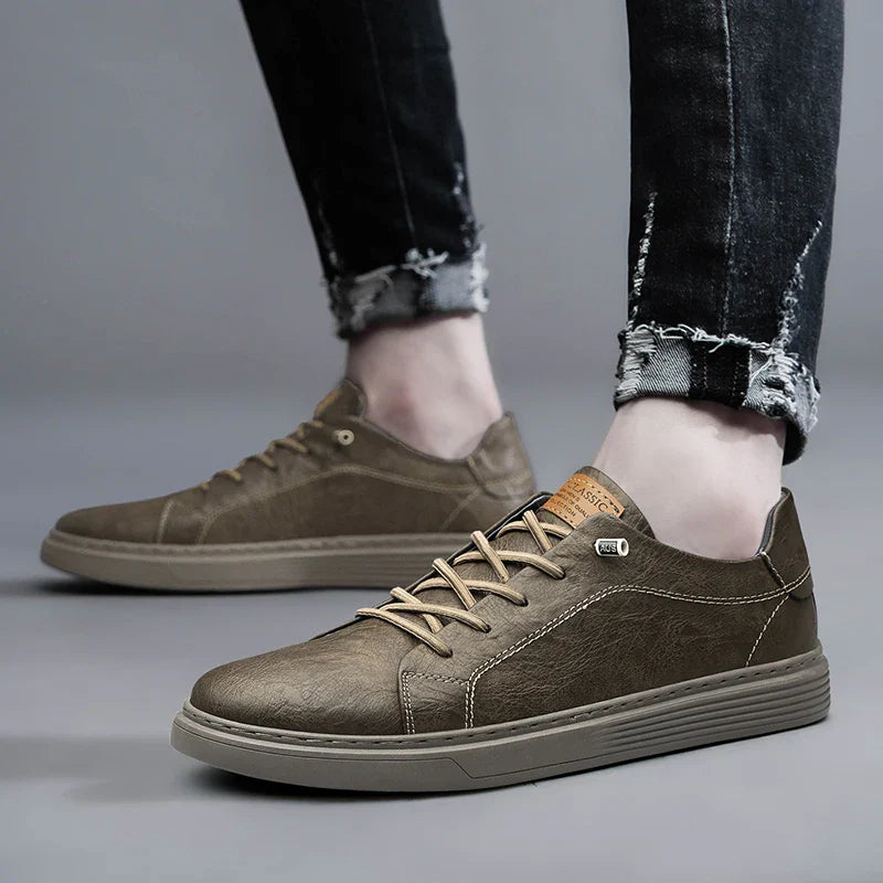 Men's Fashion Low-Top Oxford Sneakers | Lace-Up Closure