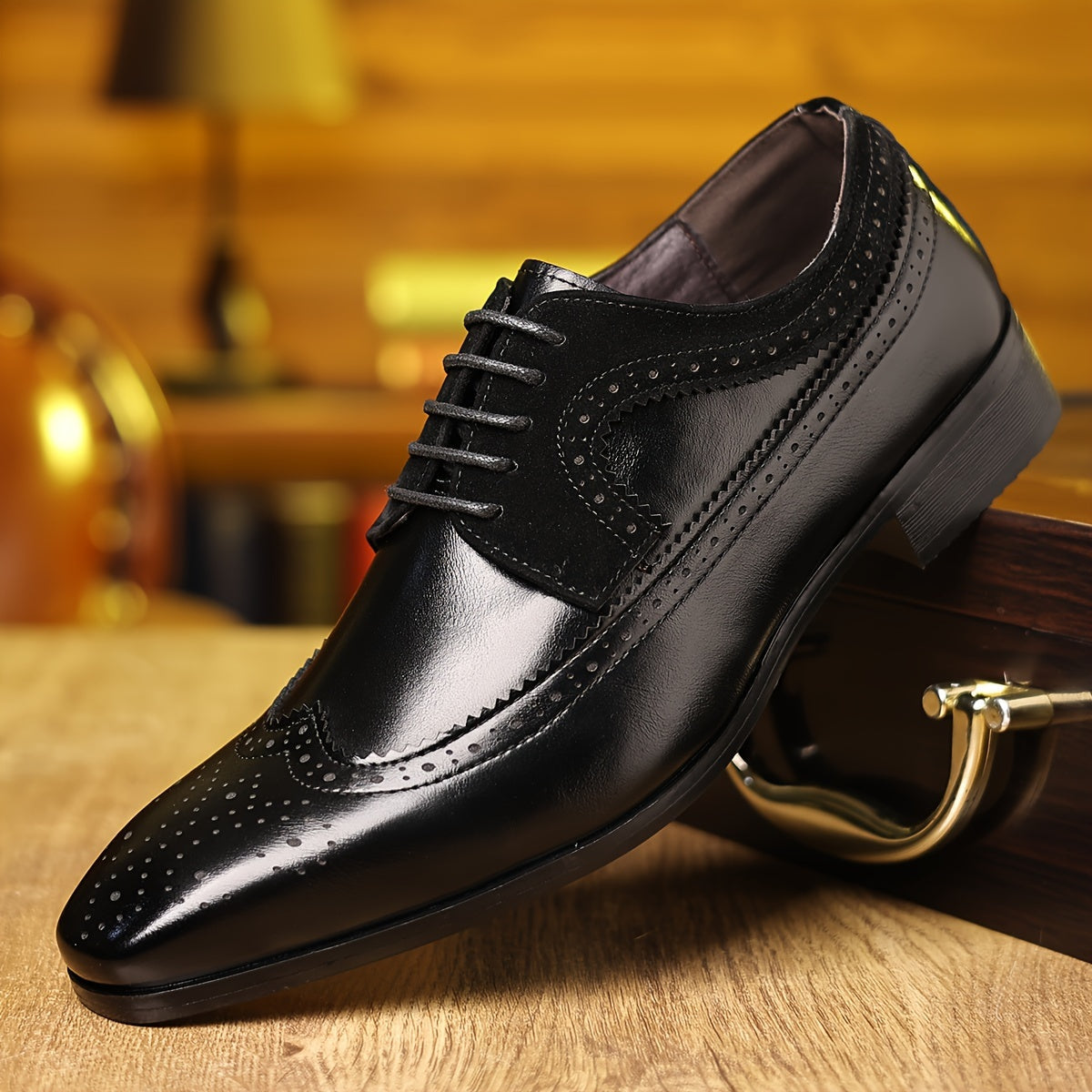 Men's Laced Brogue Wingtip Oxford Shoes