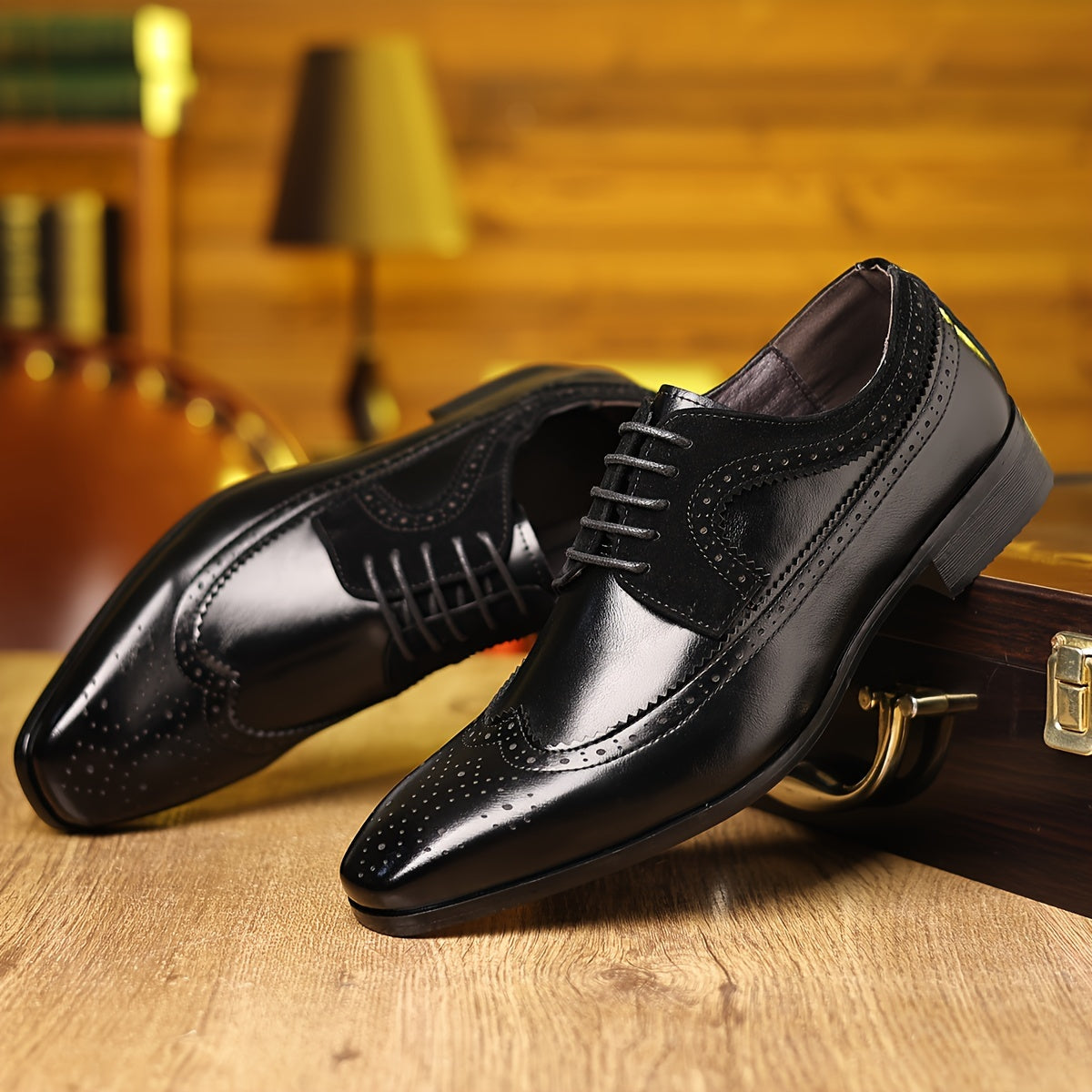 Men's Laced Brogue Wingtip Oxford Shoes
