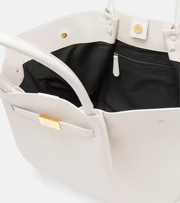 Stylish Women's Handbag | Ample Storage Capacity