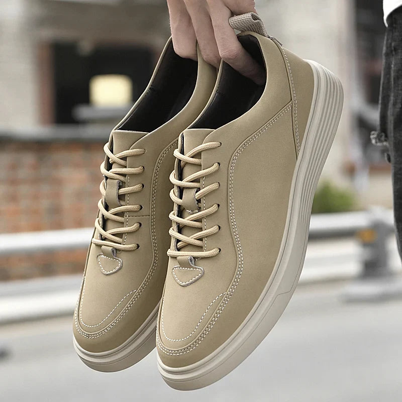Men's Minimalist Low-Top Walking Sneakers | Smart Casual