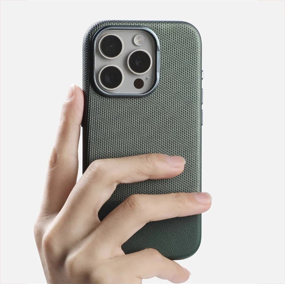 Two-Tone Minimalist MagSafe iPhone Case