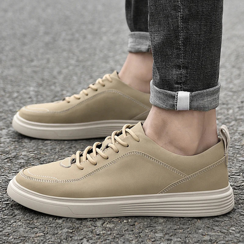 Men's Minimalist Low-Top Walking Sneakers | Smart Casual