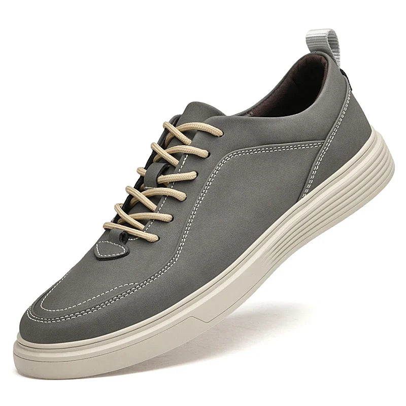 Men's Minimalist Low-Top Walking Sneakers | Smart Casual