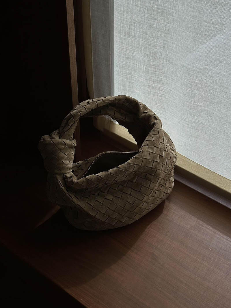 Small Women's Knot Design Handbag