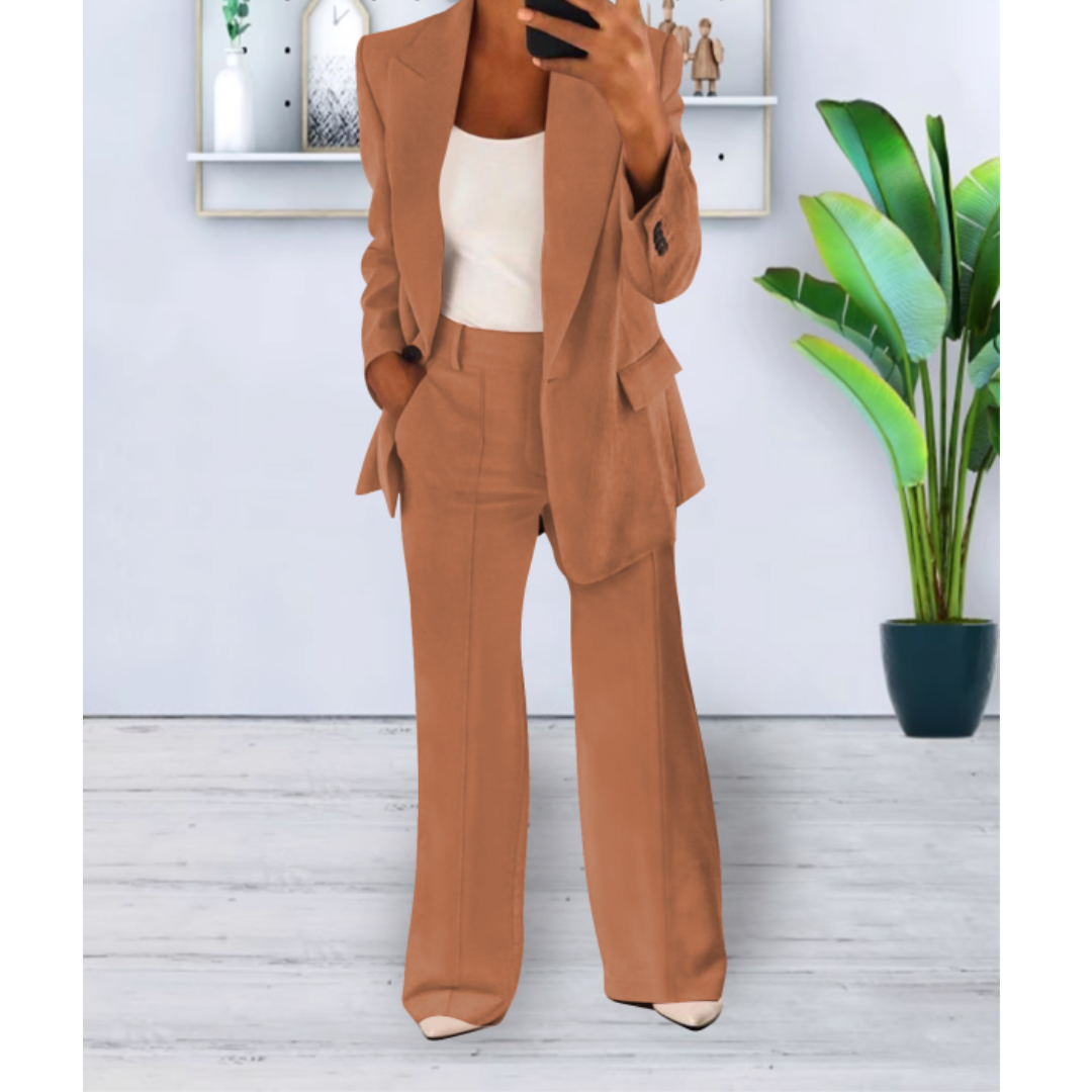 Women's Business Casual Two-Piece Suit | Relaxed Fit