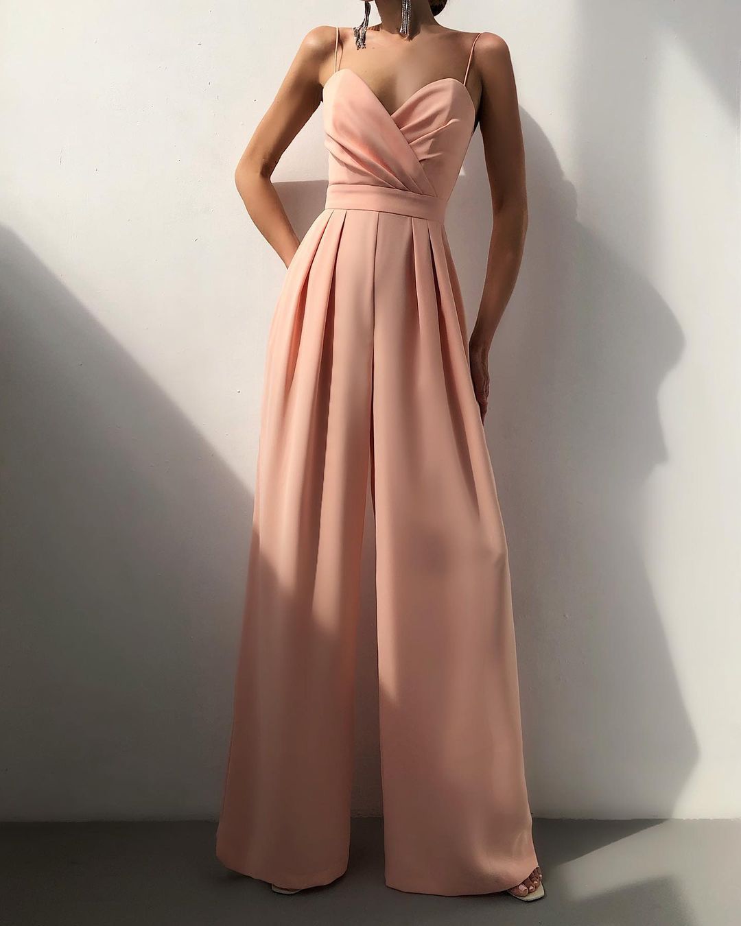 Women's Wide Leg Pleated Jumpsuit with Spaghetti Straps