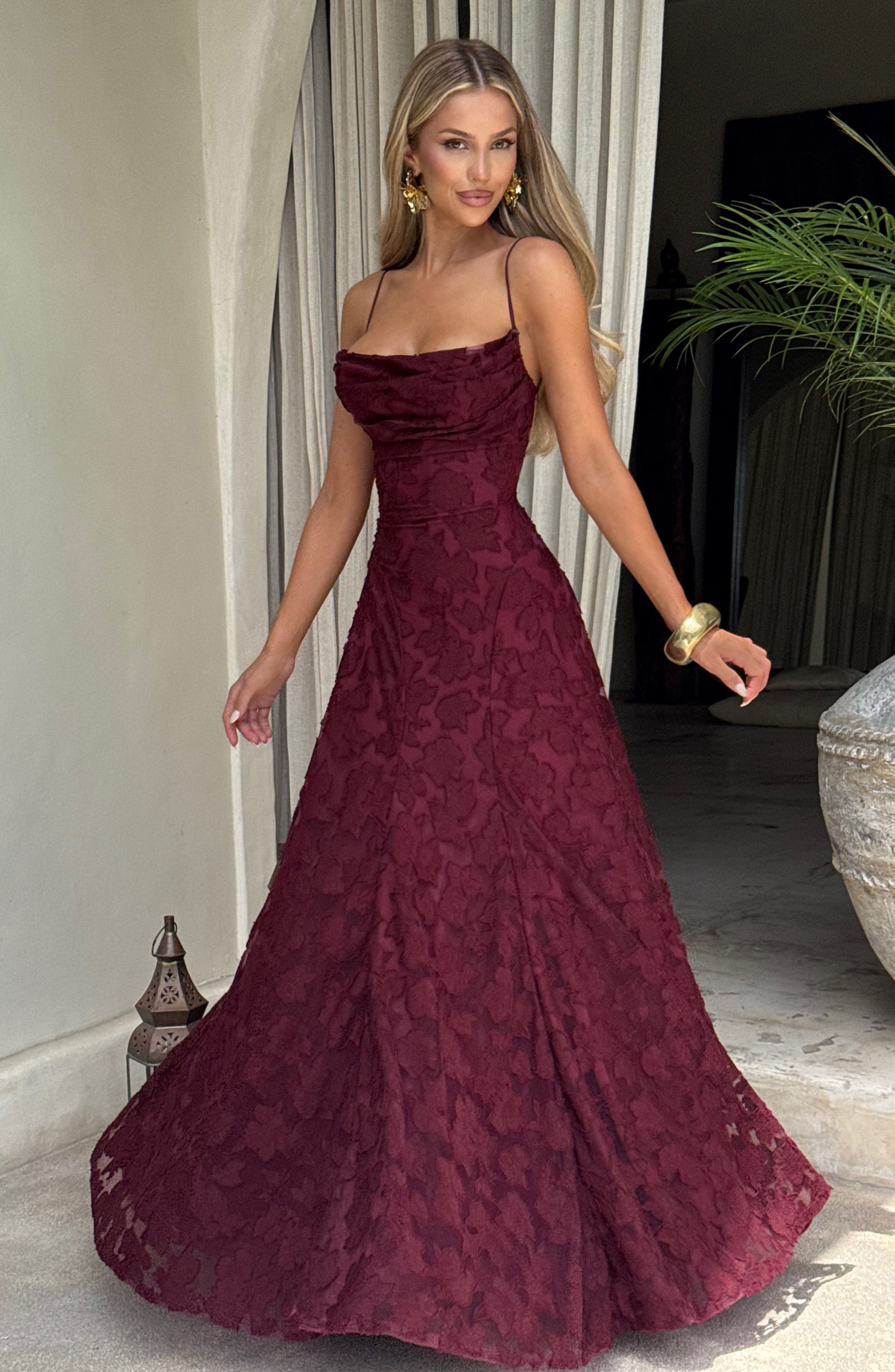 Maxi Dress for Women with Spaghetti Straps - Perfect for Wedding Guests